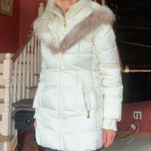 Betsey Johnson Warm White Dressy Parka Size M, Excellent .